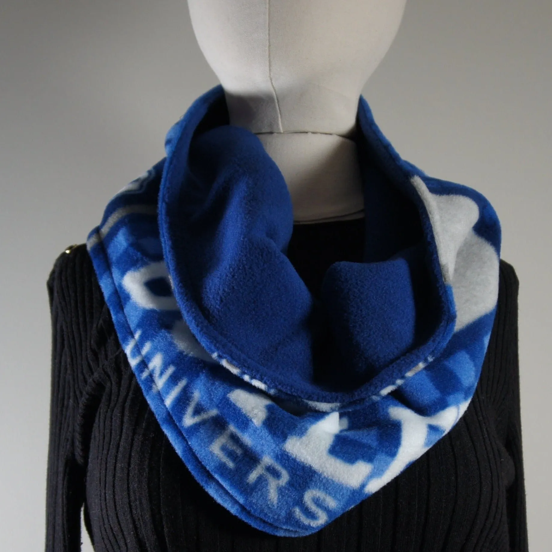 Accessories - Scarves - Cowl - NCAA - Butler University-BU - Bulldogs