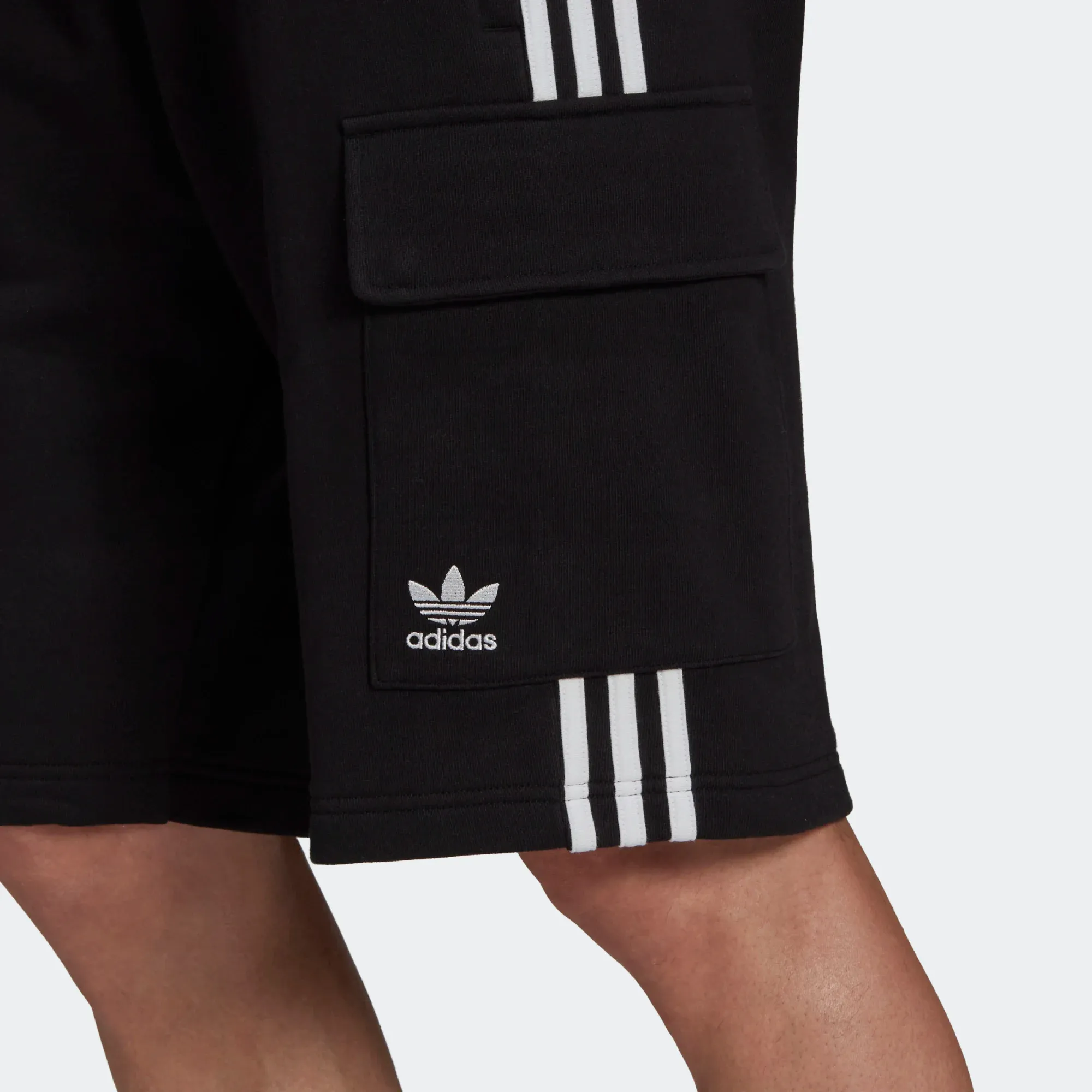 Adidas Men's Adicolor Classics 3 Striples Cargo Shorts - Black