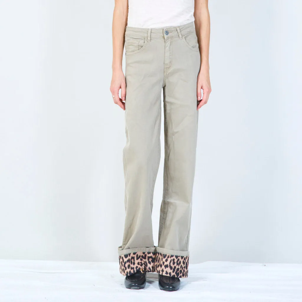 Corduroy pants with leopard print cuff