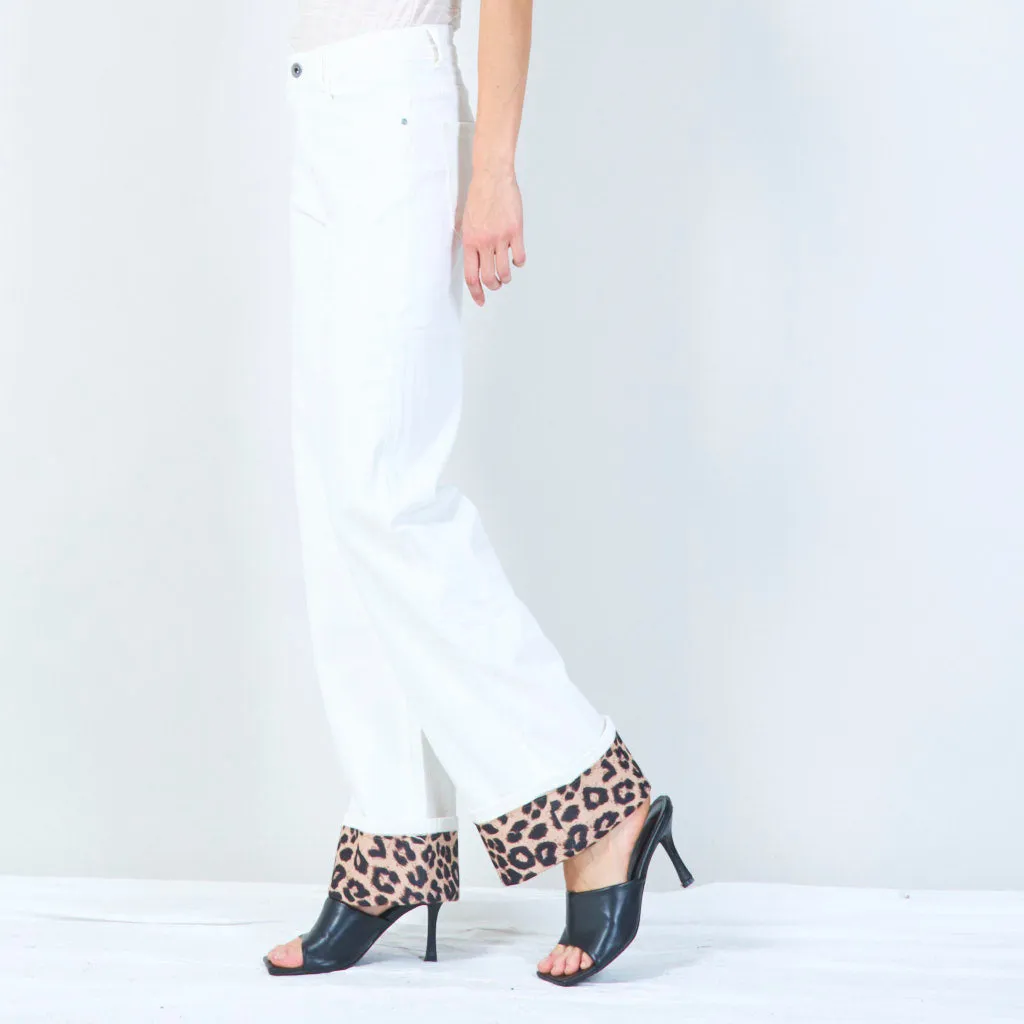 Corduroy pants with leopard print cuff