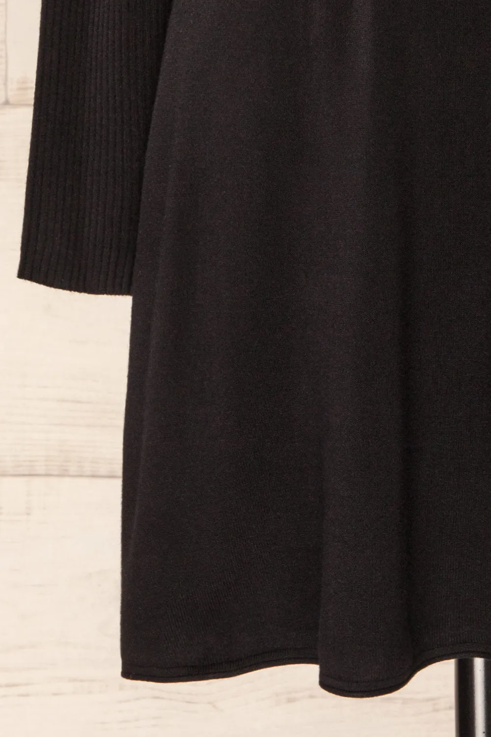 Gitega | Short Rib-Knit Black Dress w/ Long Sleeves