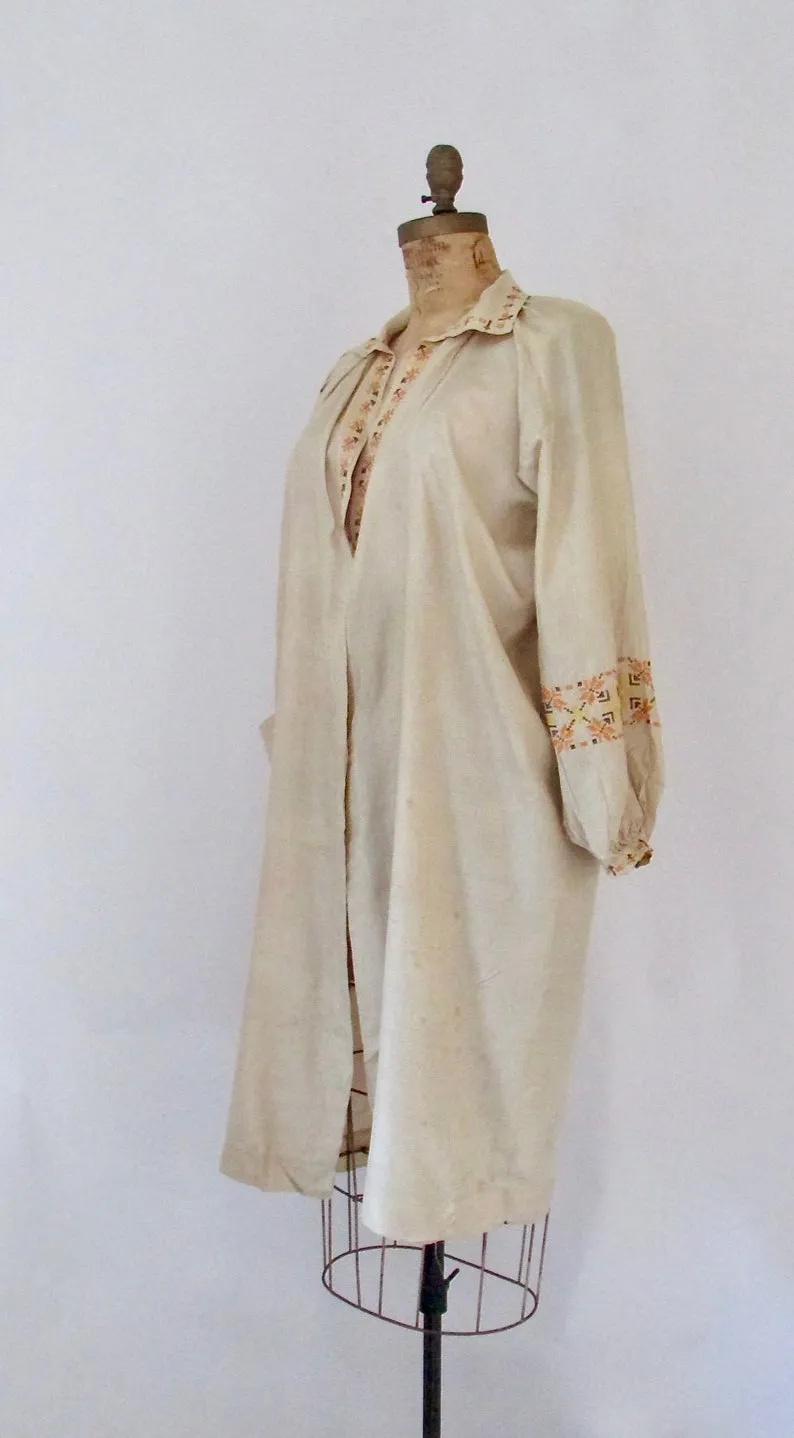 SMOCK FROCK 1920s Embroidered Silk House Coat, Sz Small/Med